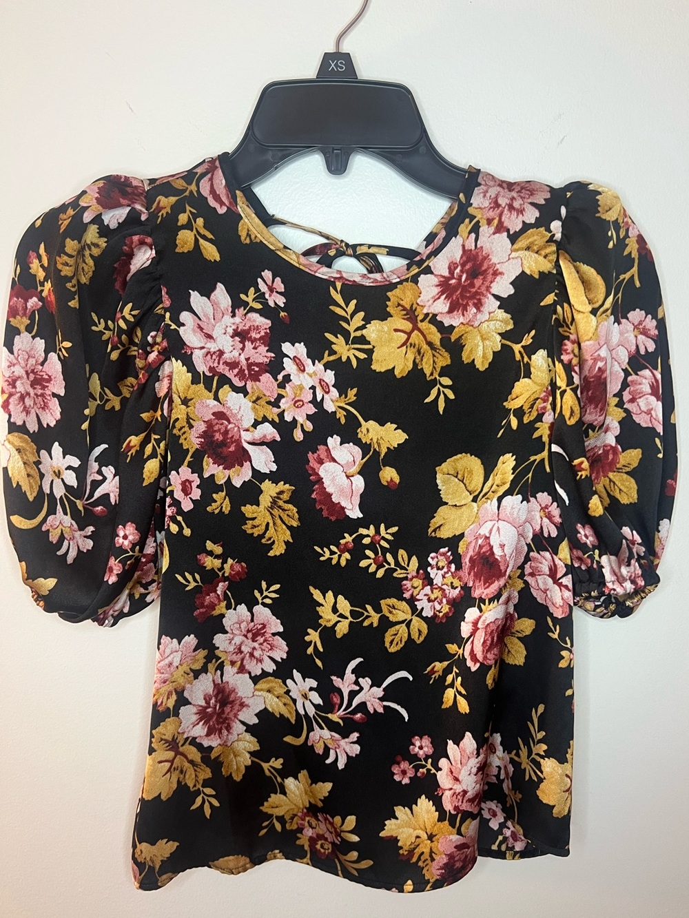 Express Black Floral Puff-Sleeve Blouse with Pink & Gold Blooms